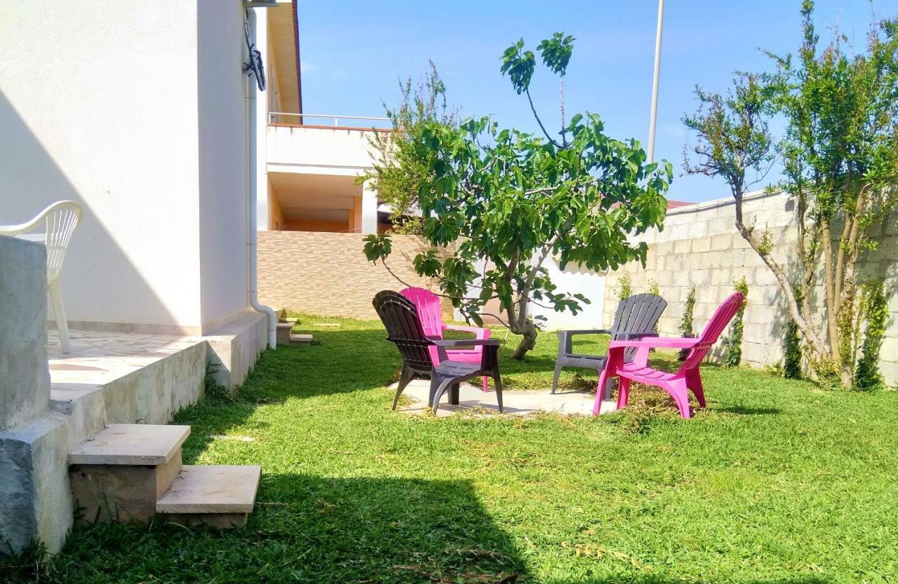 Villa Rosso Corallo ปุนตาเซกกา ภายนอก รูปภาพ